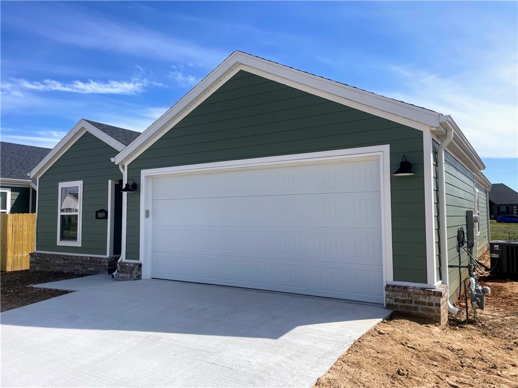 5871 W Holdcroft Drive