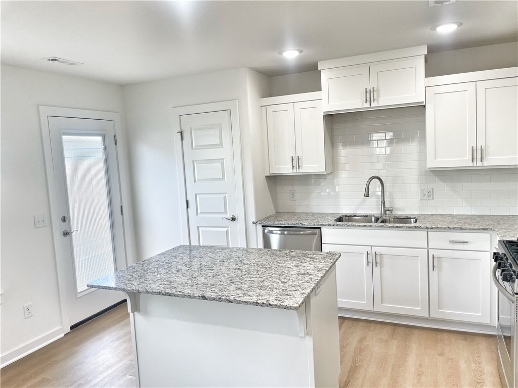 5871 W Holdcroft Drive