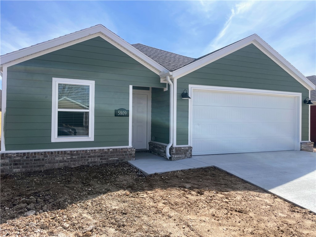 5871 W Holdcroft Drive