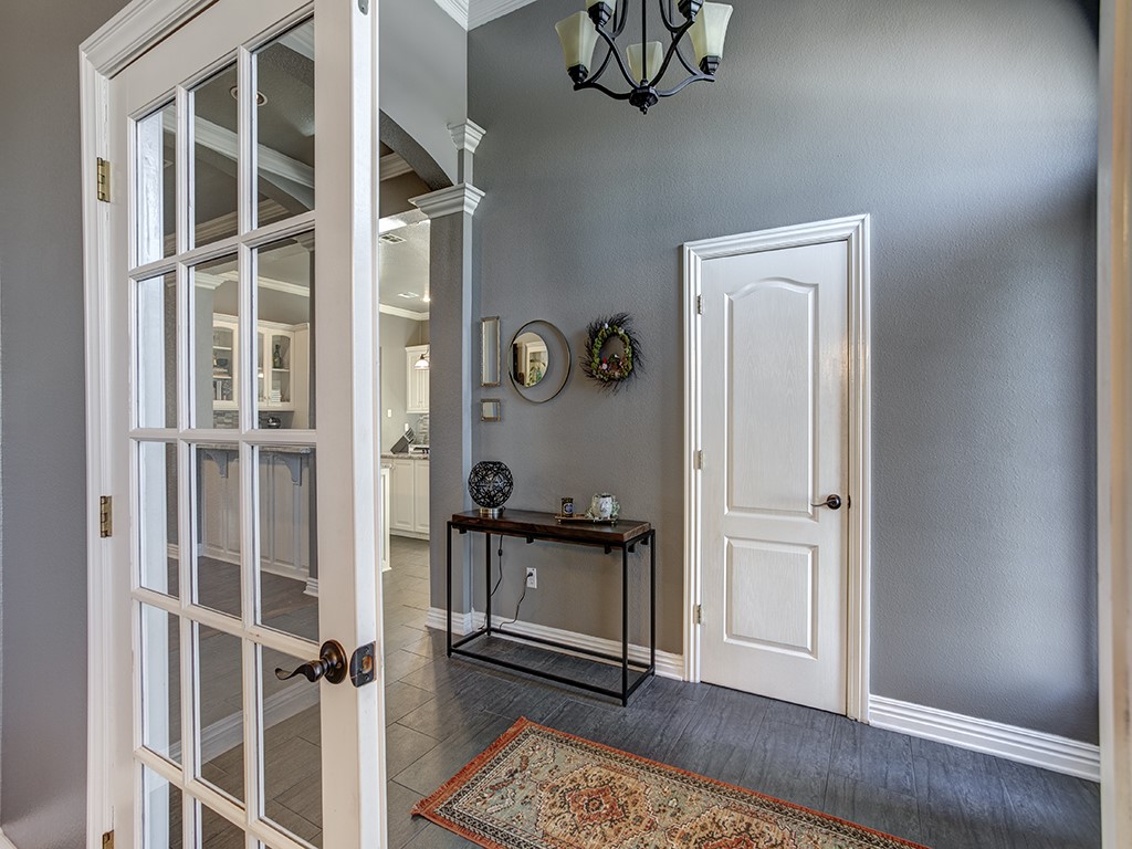 4805 Cedar Ridge Drive