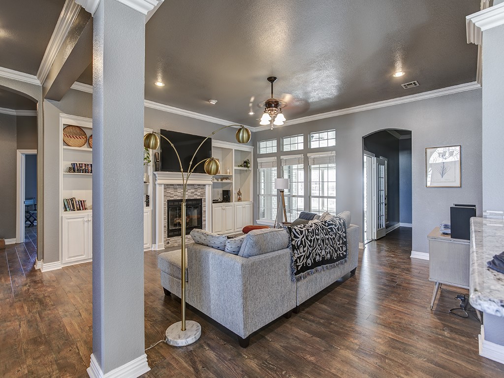 4805 Cedar Ridge Drive