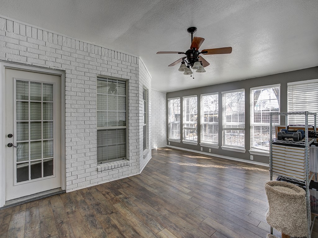 4805 Cedar Ridge Drive