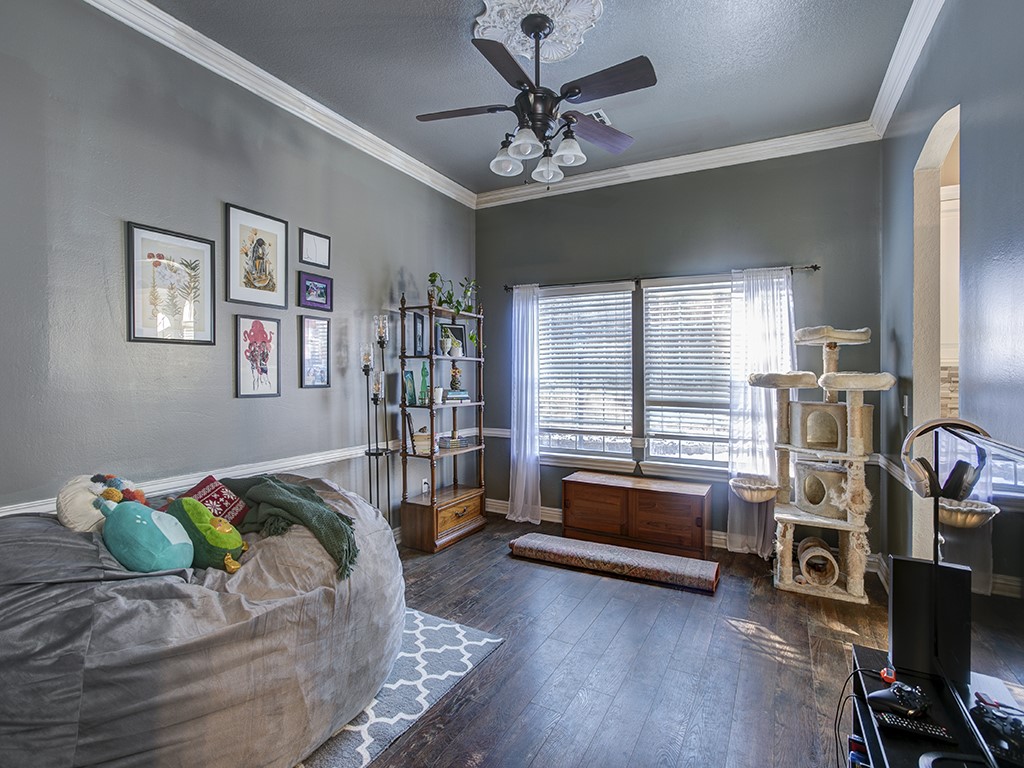 4805 Cedar Ridge Drive