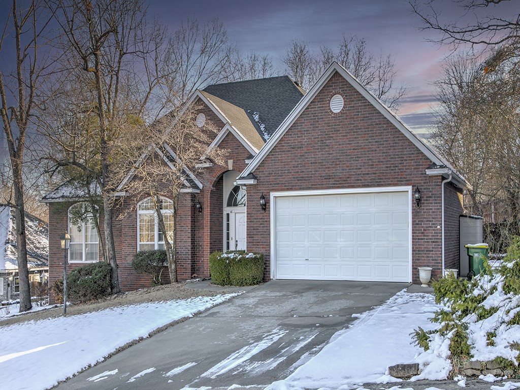 4805 Cedar Ridge Drive