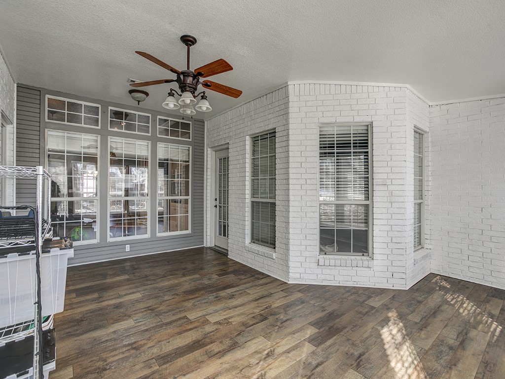 4805 Cedar Ridge Drive