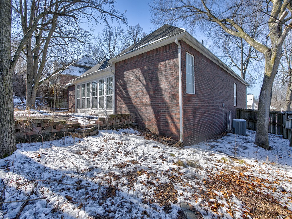 4805 Cedar Ridge Drive