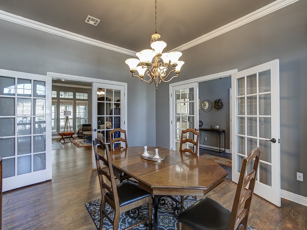 4805 Cedar Ridge Drive