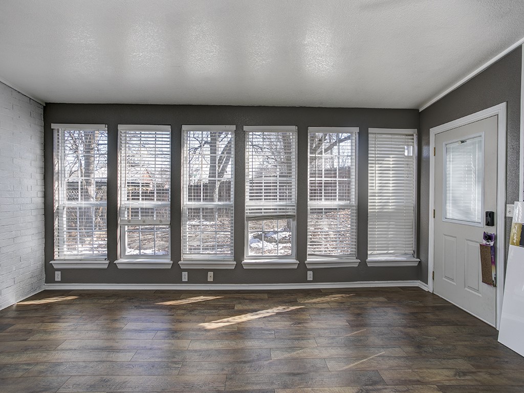 4805 Cedar Ridge Drive