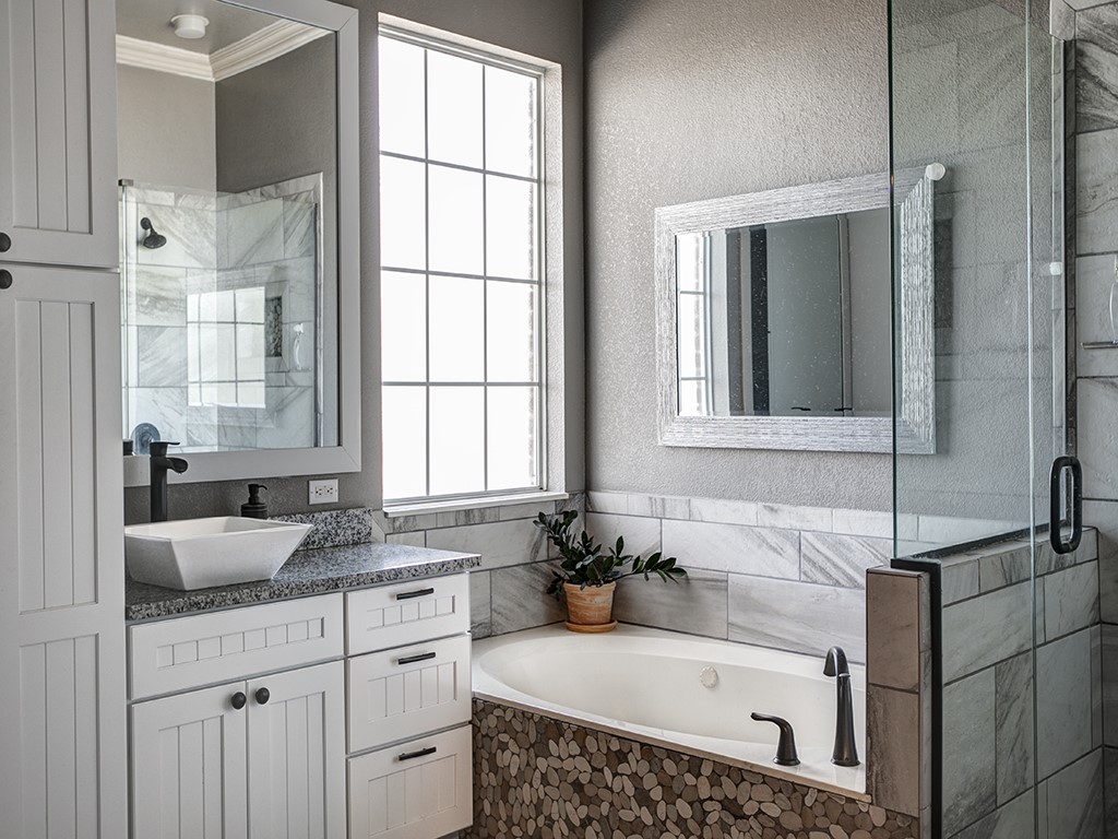 4805 Cedar Ridge Drive