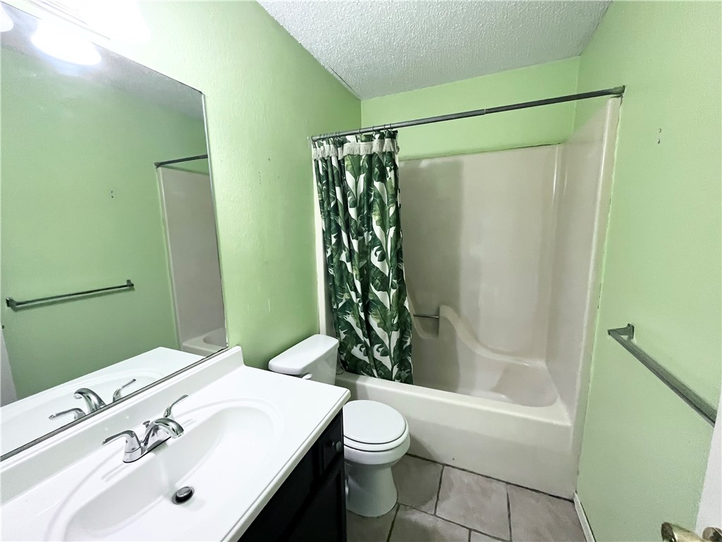 571 E Evergreen Lane