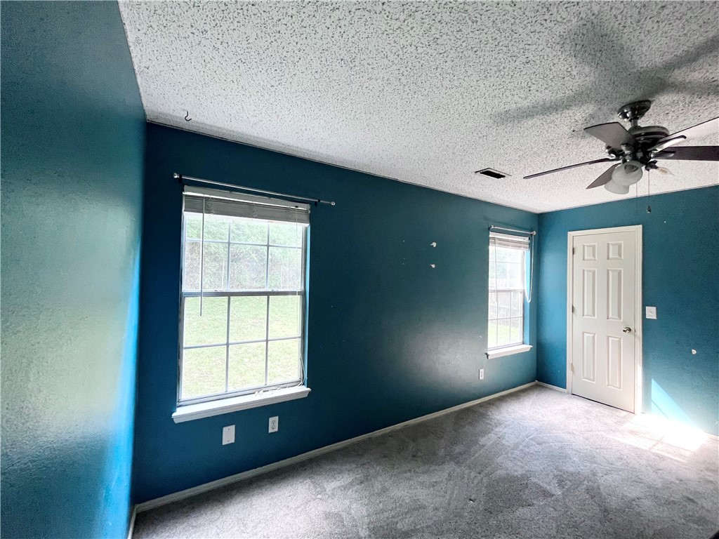 571 E Evergreen Lane