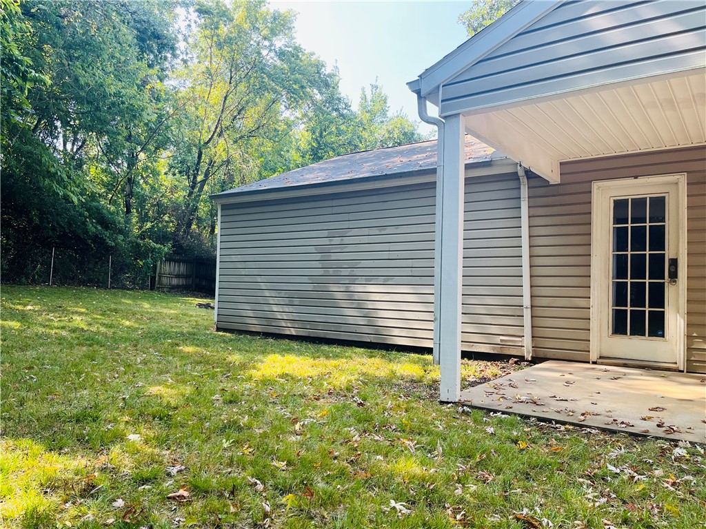 571 E Evergreen Lane