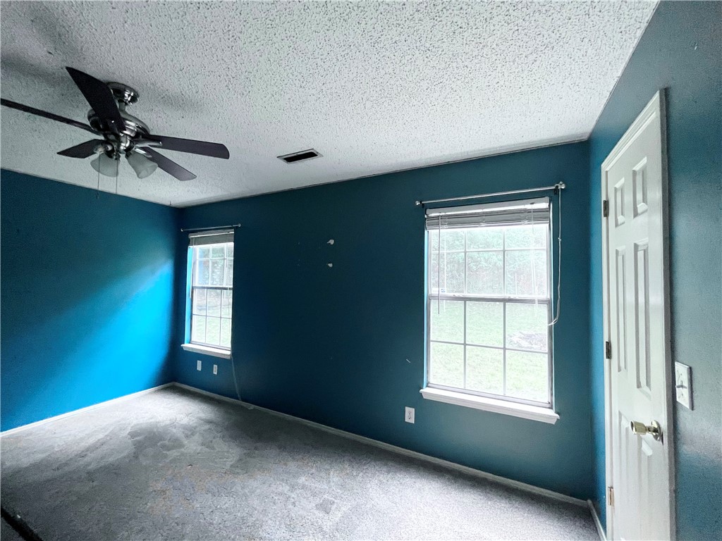 571 E Evergreen Lane