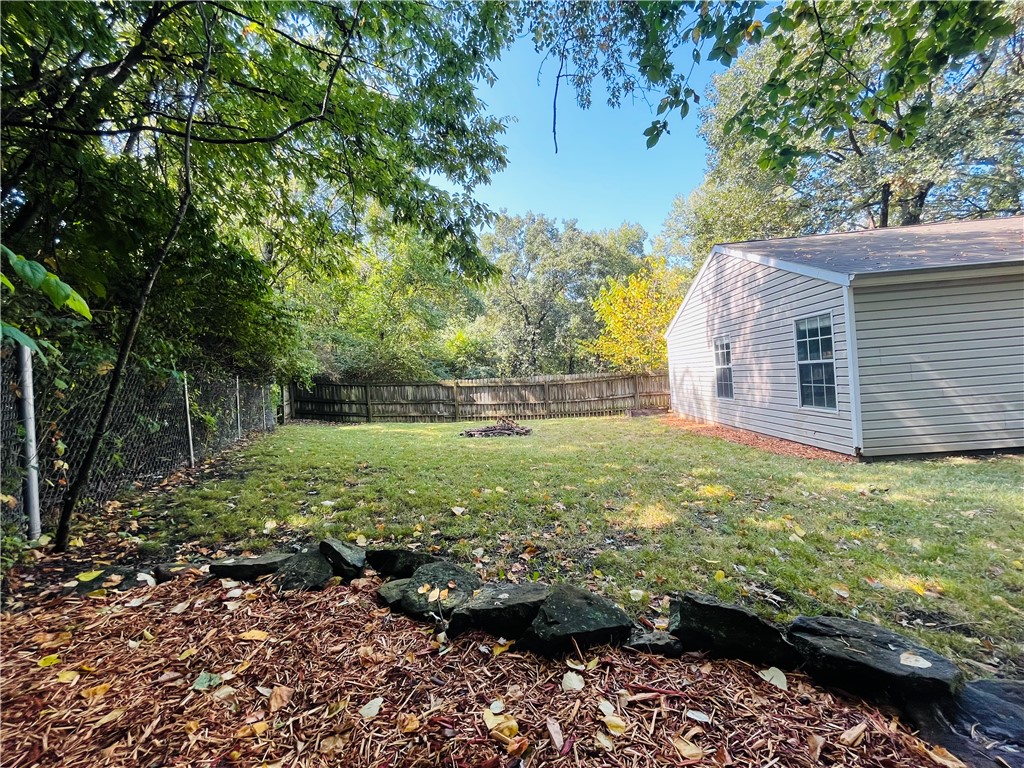 571 E Evergreen Lane