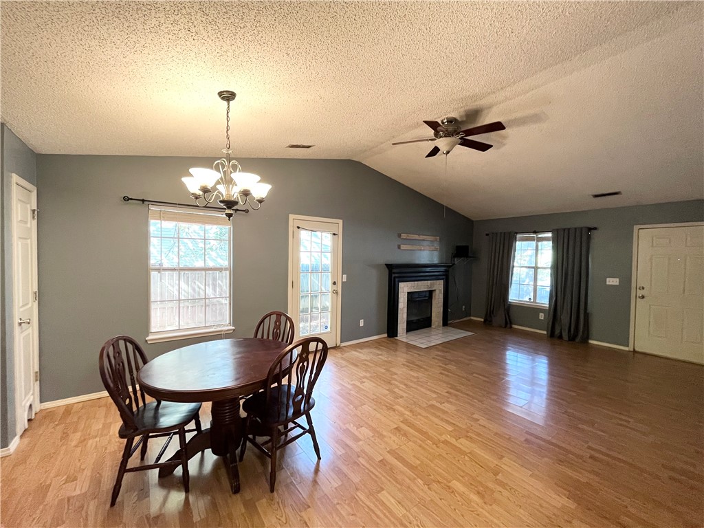 571 E Evergreen Lane