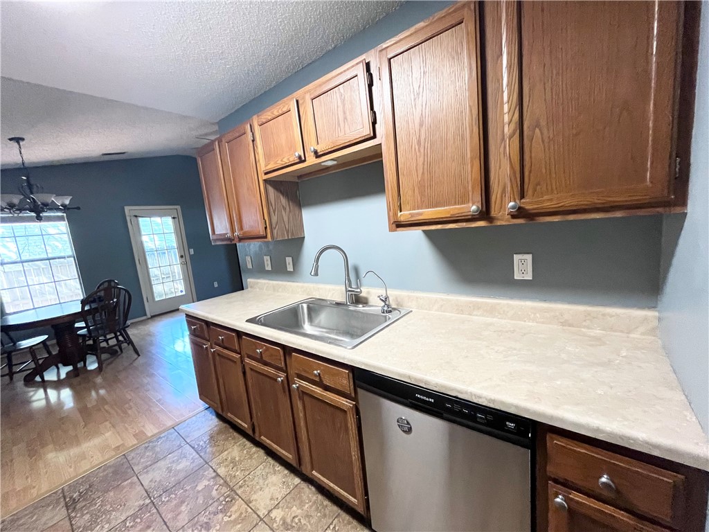 571 E Evergreen Lane