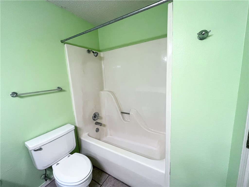 571 E Evergreen Lane