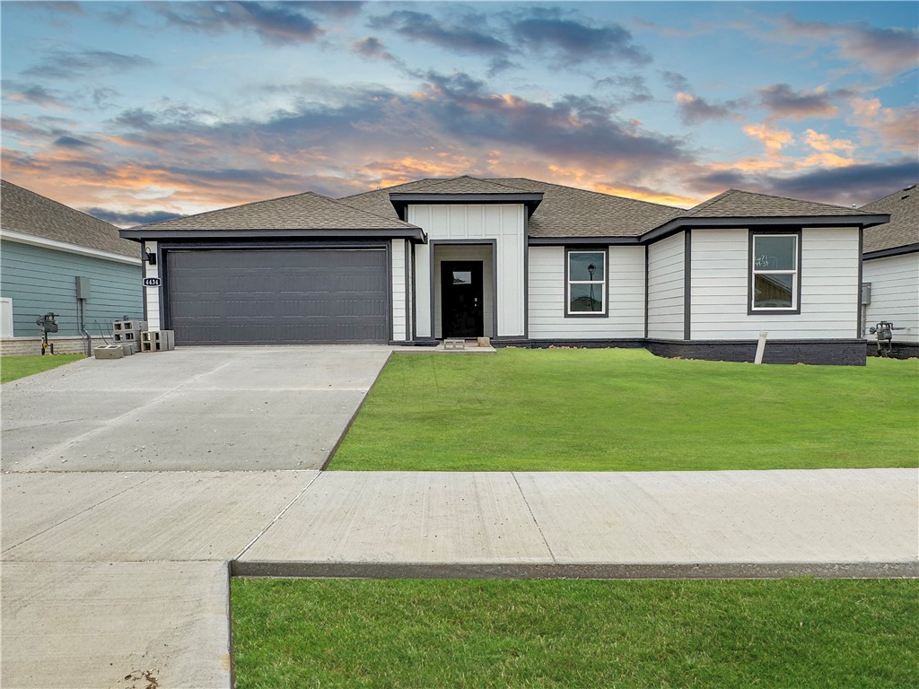 4434 W Canyon Run Drive