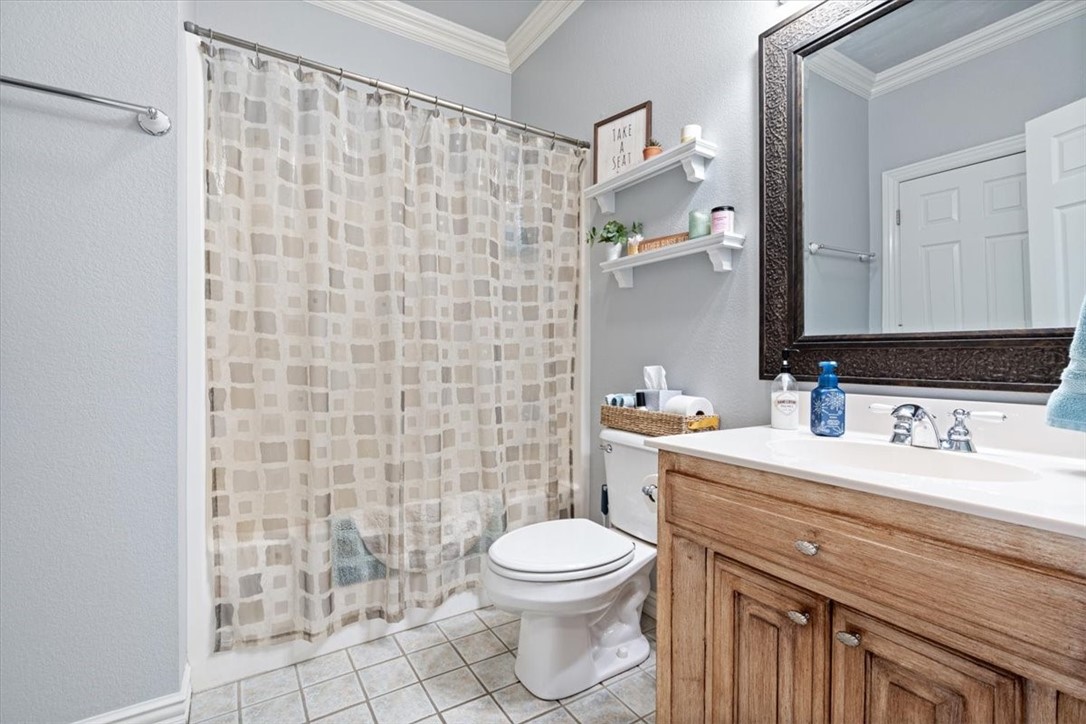 1853 N Hartford Drive