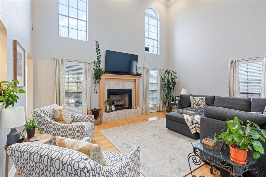 1853 N Hartford Drive