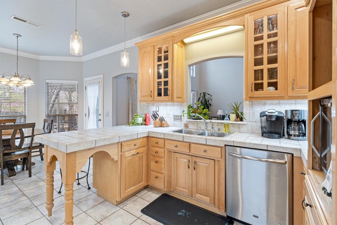 1853 N Hartford Drive