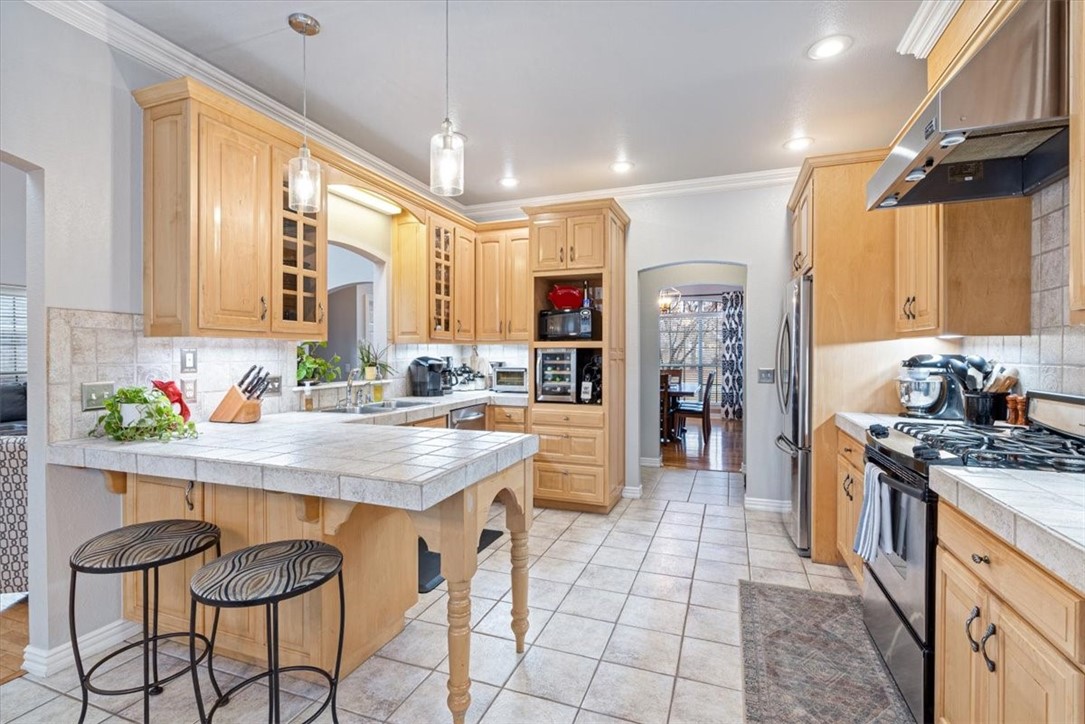 1853 N Hartford Drive