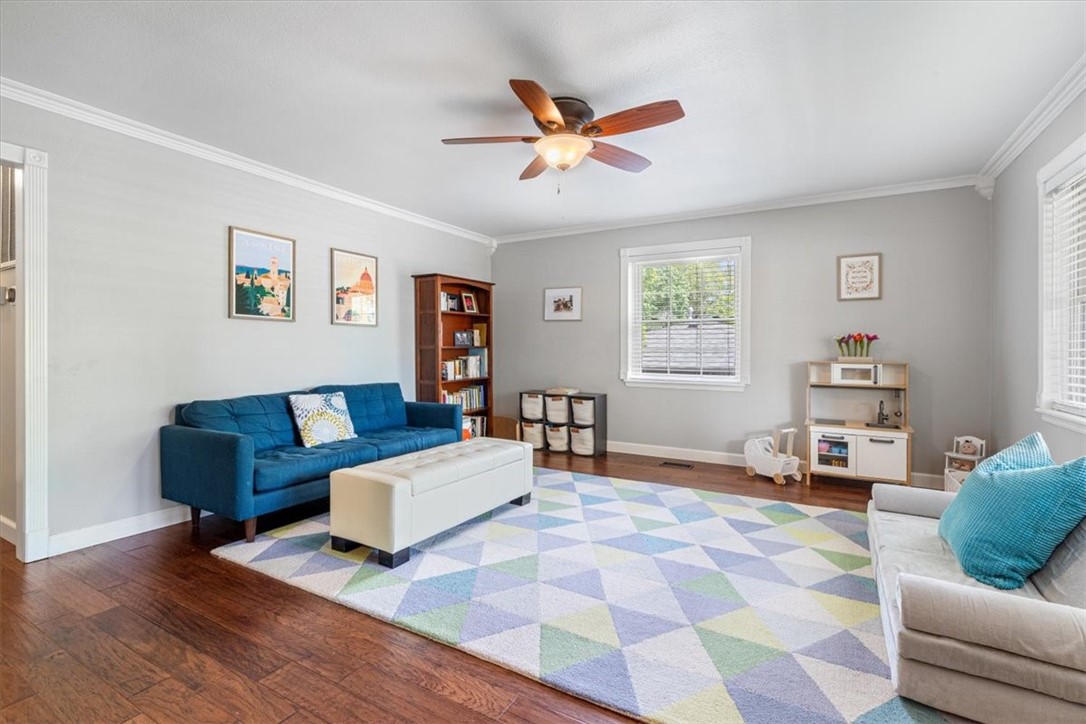 804 E Windy Hill Street