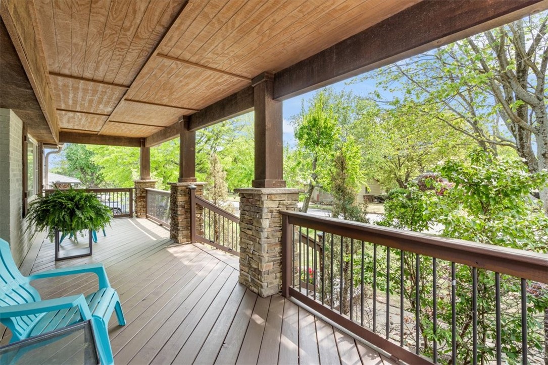 804 E Windy Hill Street