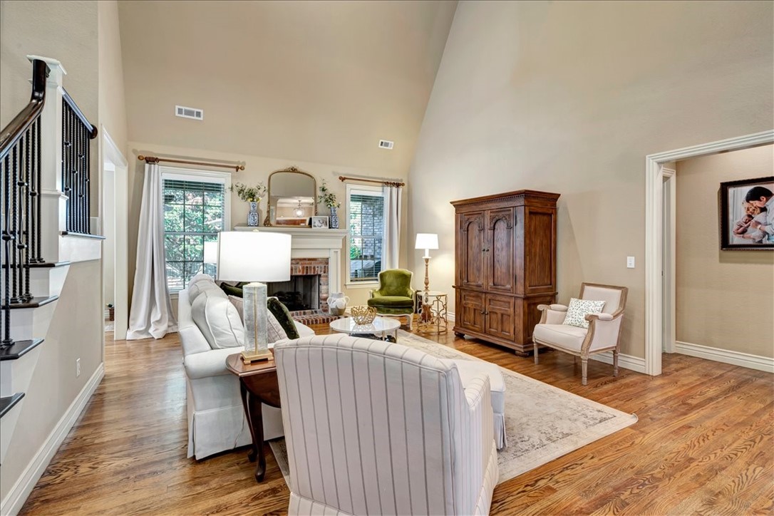 4312 W Coneflower Place