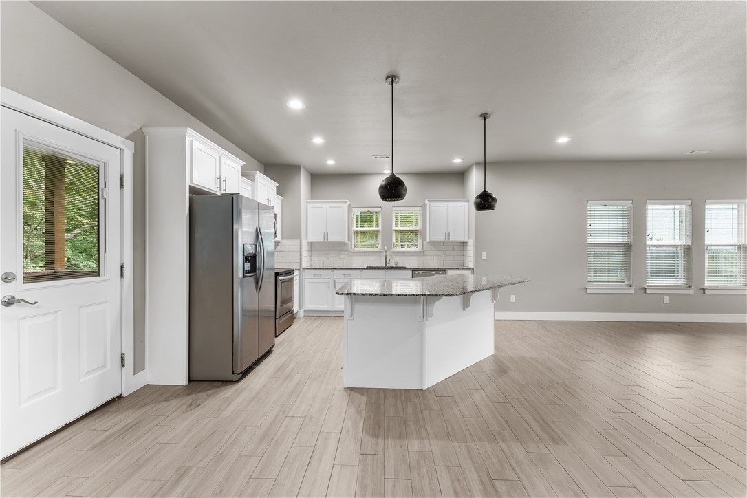 364 W Kinniburgh Drive