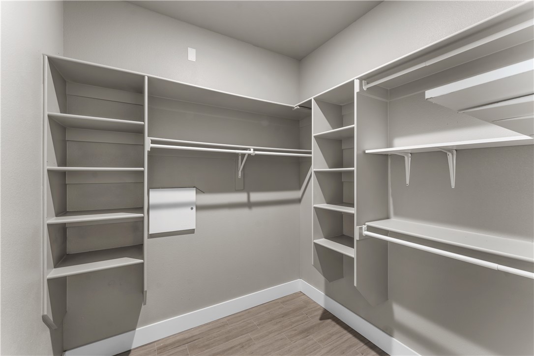 364 W Kinniburgh Drive