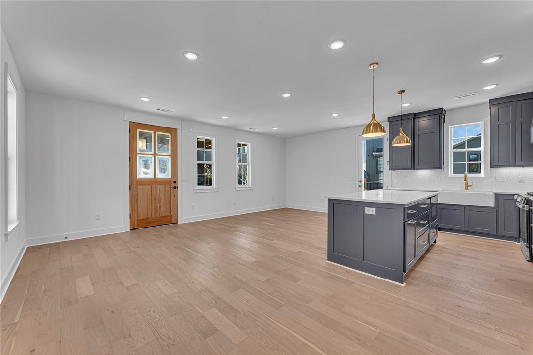 2022 E Little Crew Drive