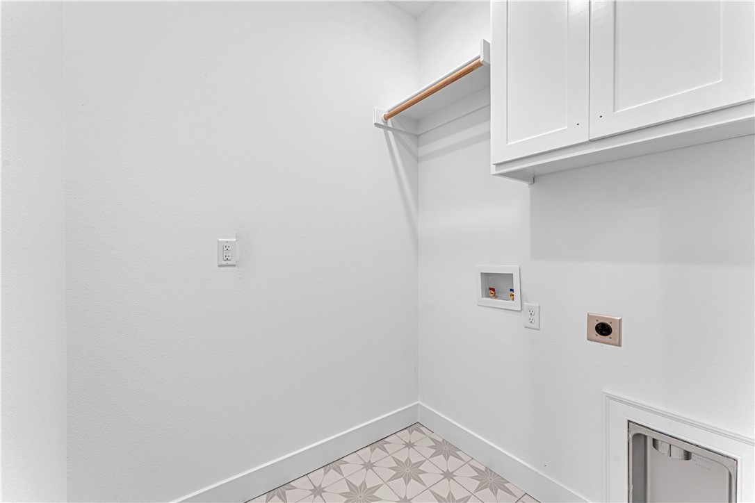 2022 E Little Crew Drive