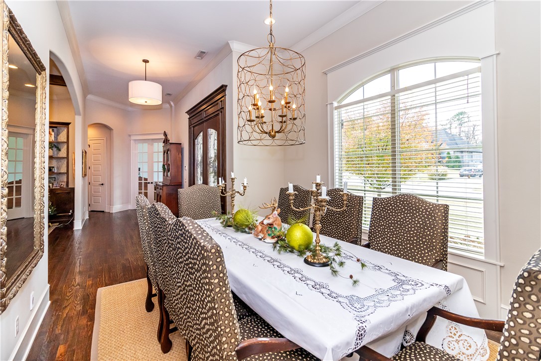 2940 N Chapel View Drive