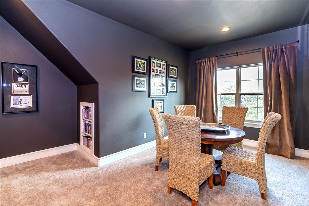 2940 N Chapel View Drive