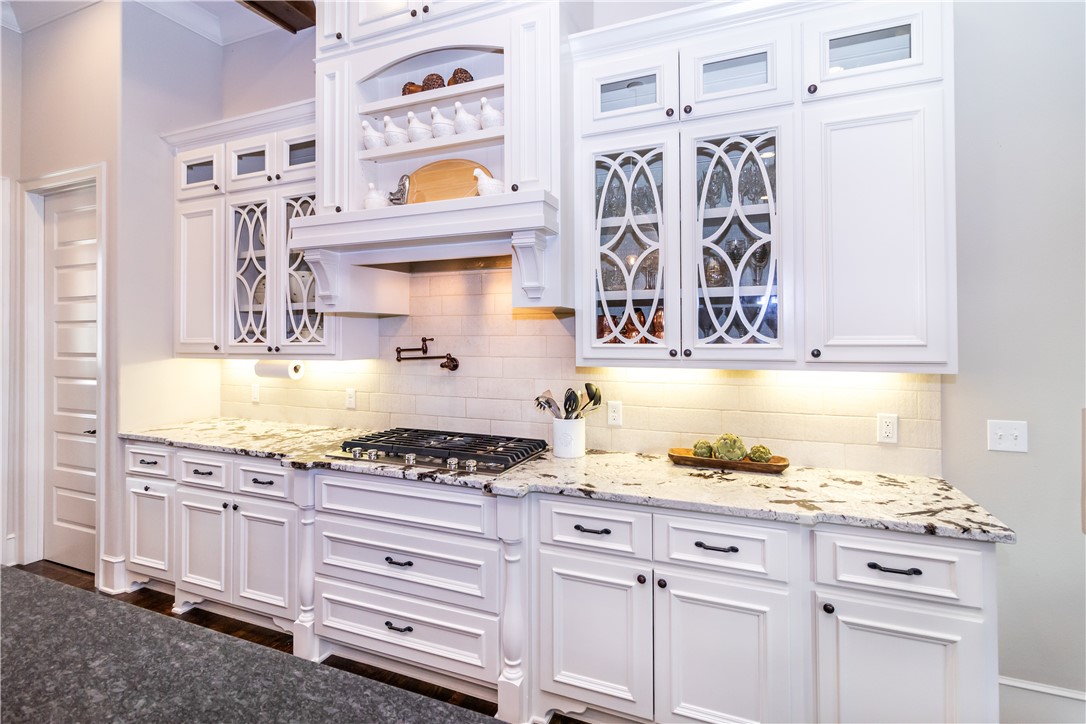 2940 N Chapel View Drive