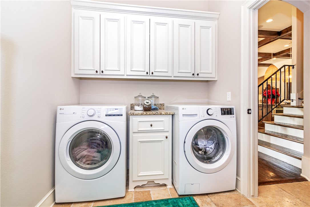 2940 N Chapel View Drive