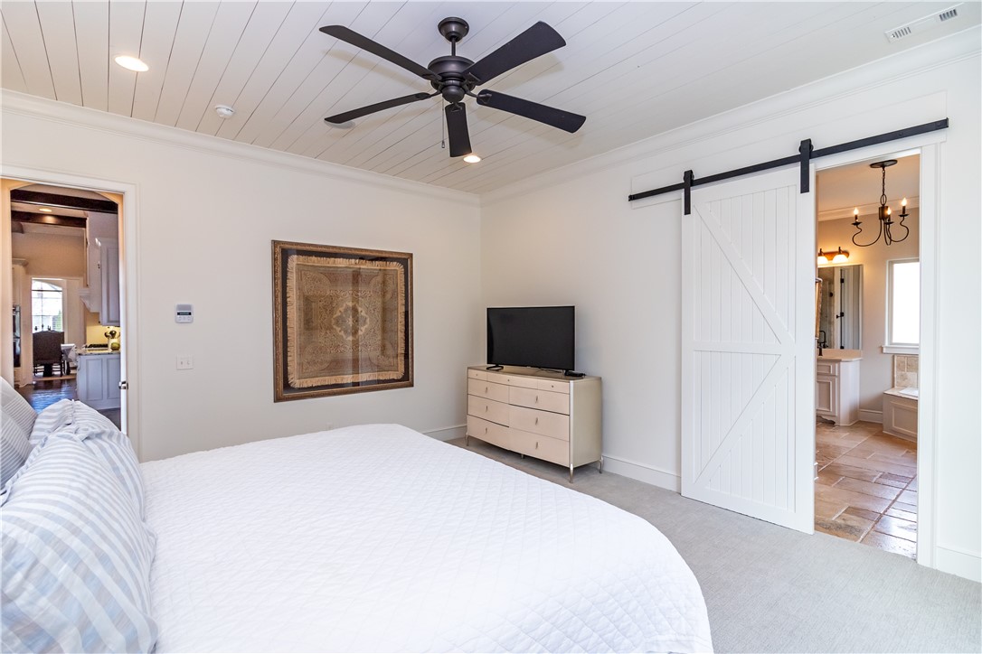 2940 N Chapel View Drive