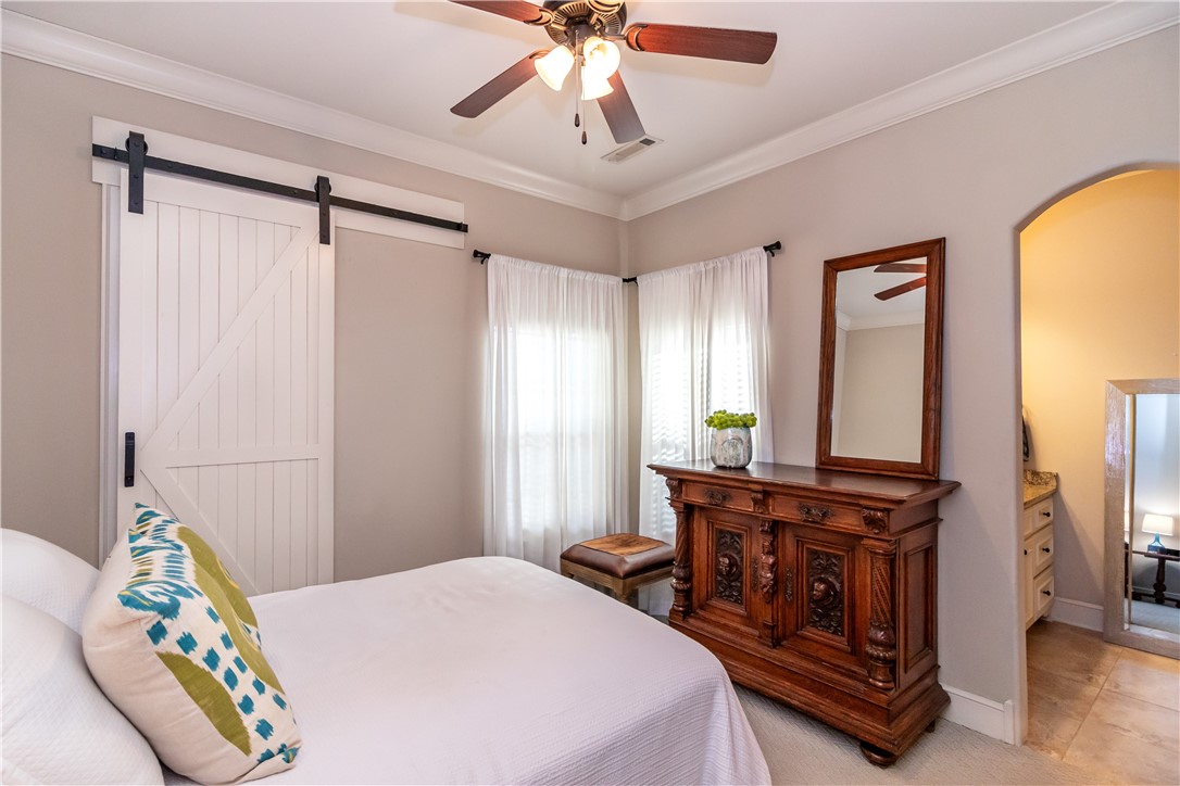 2940 N Chapel View Drive