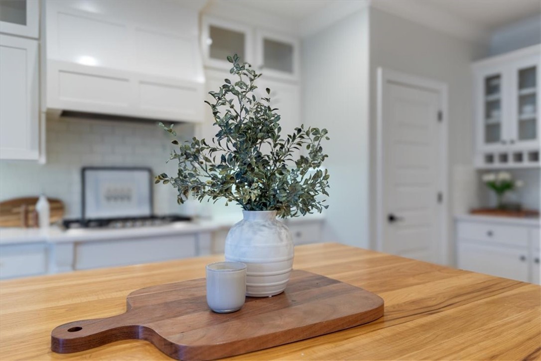 2152 Riverfront Lane