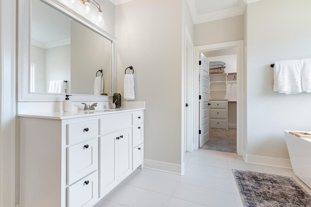 2152 Riverfront Lane