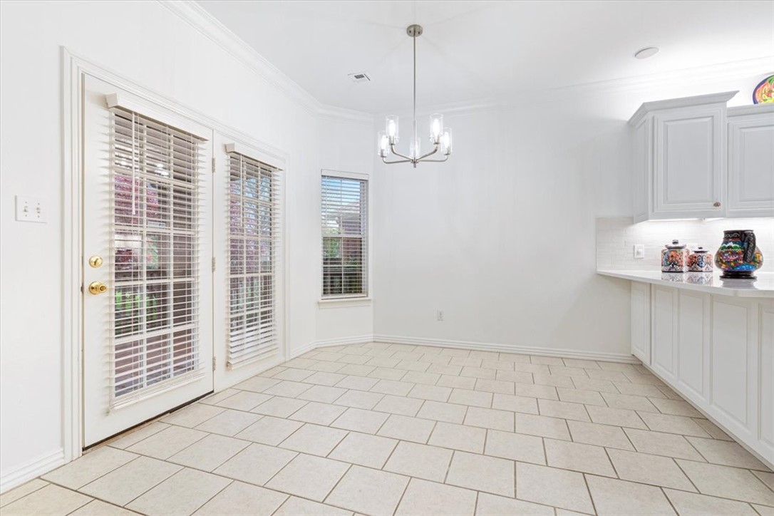 4394 W Castlebury Lane