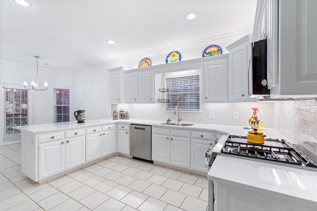 4394 W Castlebury Lane