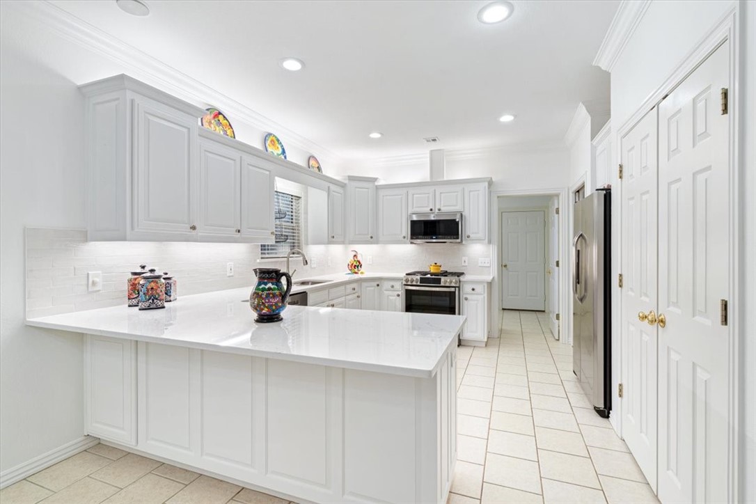 4394 W Castlebury Lane