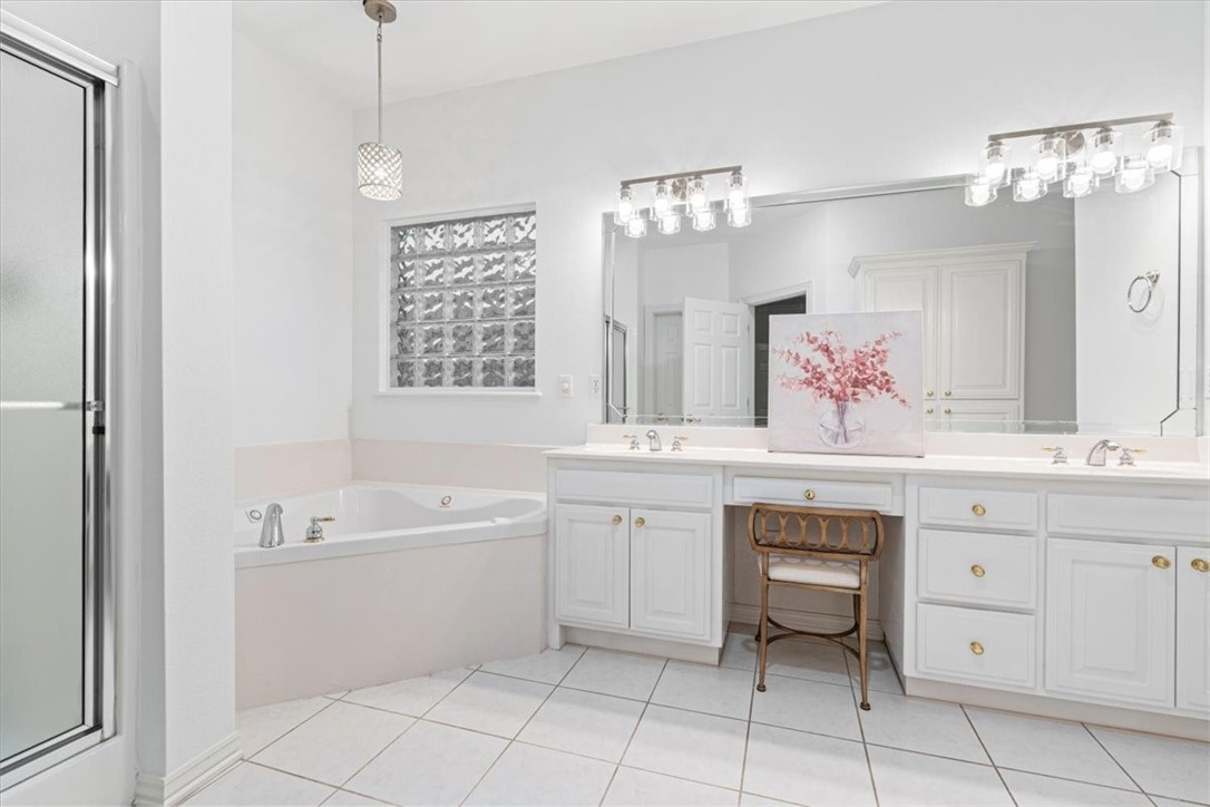 4394 W Castlebury Lane