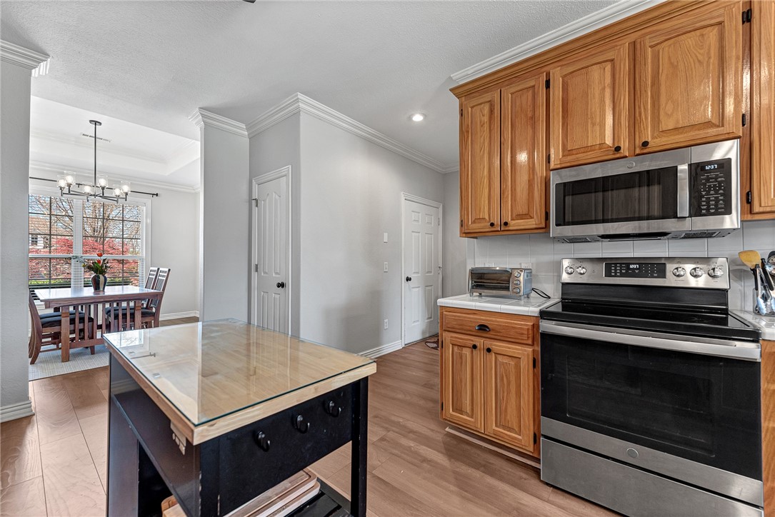 2074 N Hartford Drive