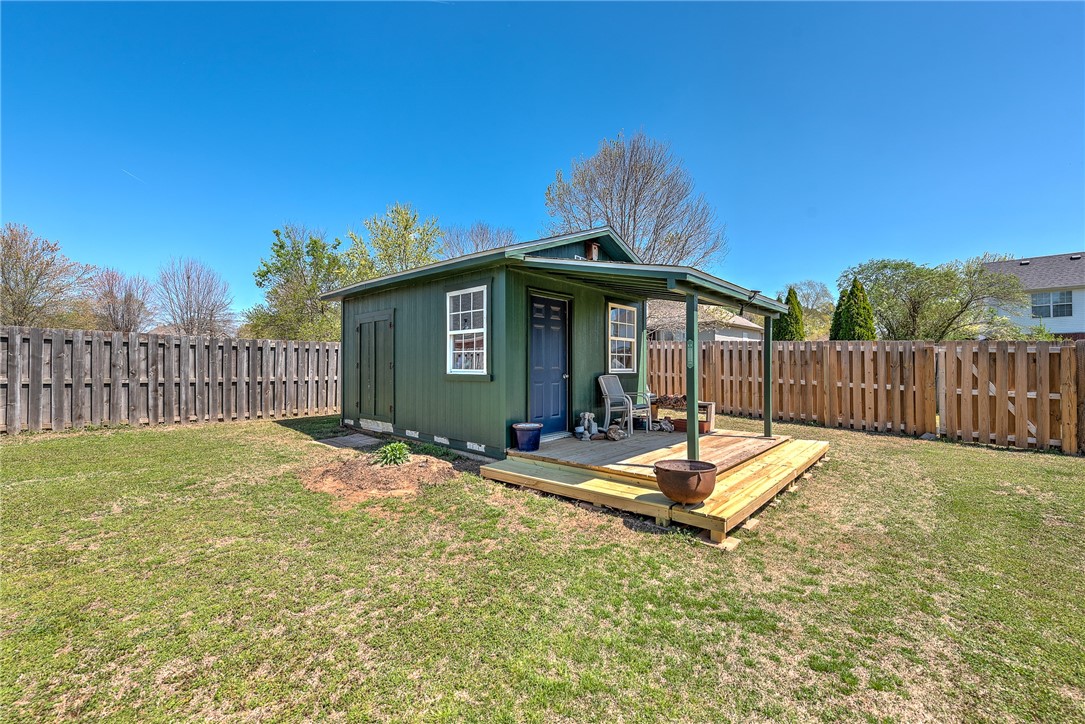 2074 N Hartford Drive