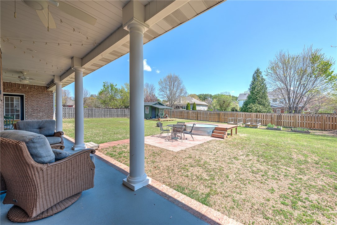 2074 N Hartford Drive