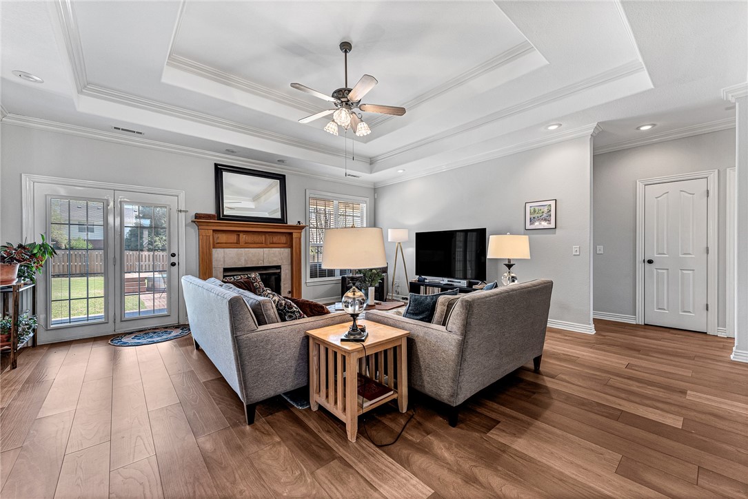 2074 N Hartford Drive