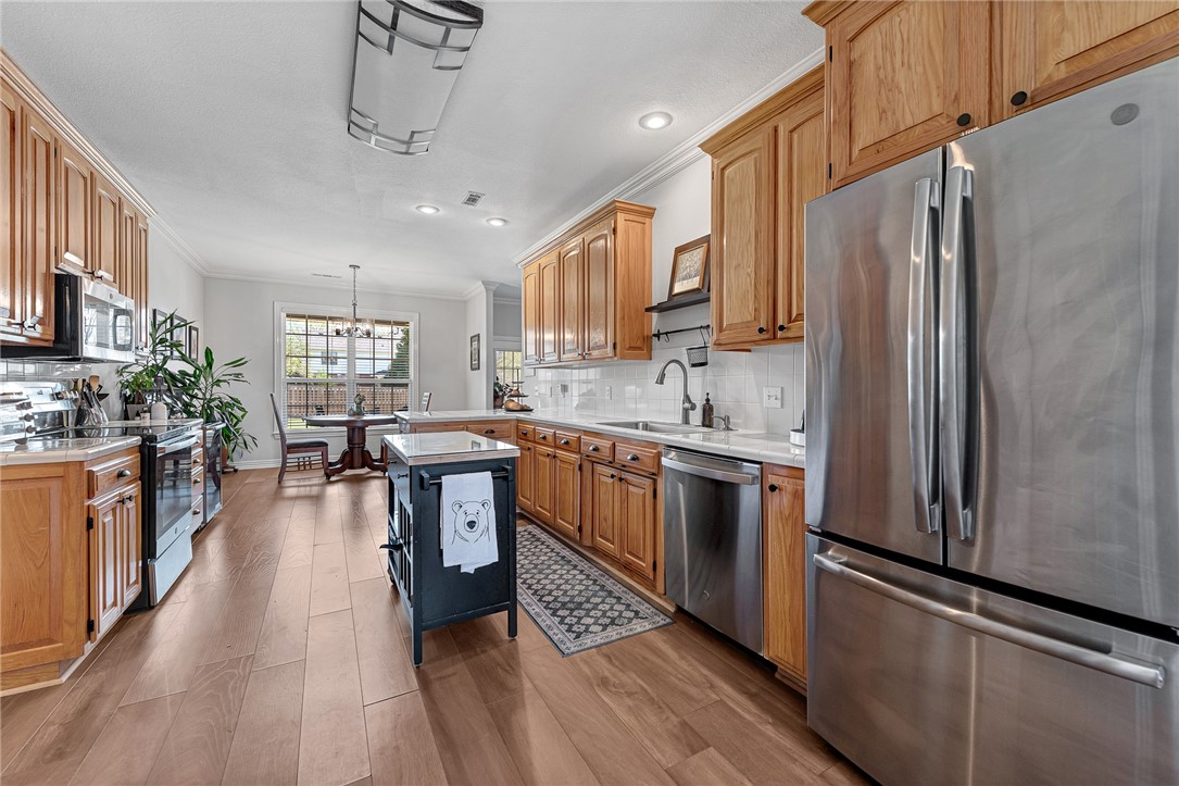 2074 N Hartford Drive